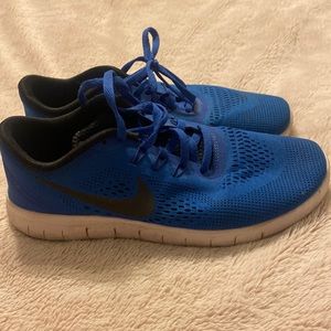 Nike Free Running Sneakers